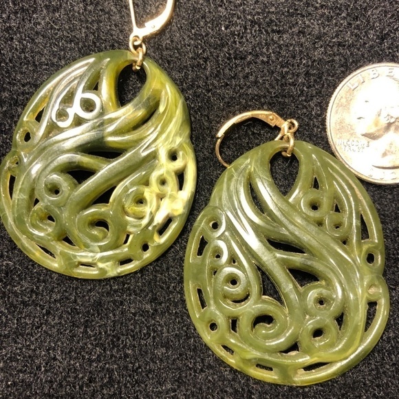 🇻🇳 Amazing Asian Jade looking earrings from a boutique in Saigon, Vietnam - Picture 5 of 7